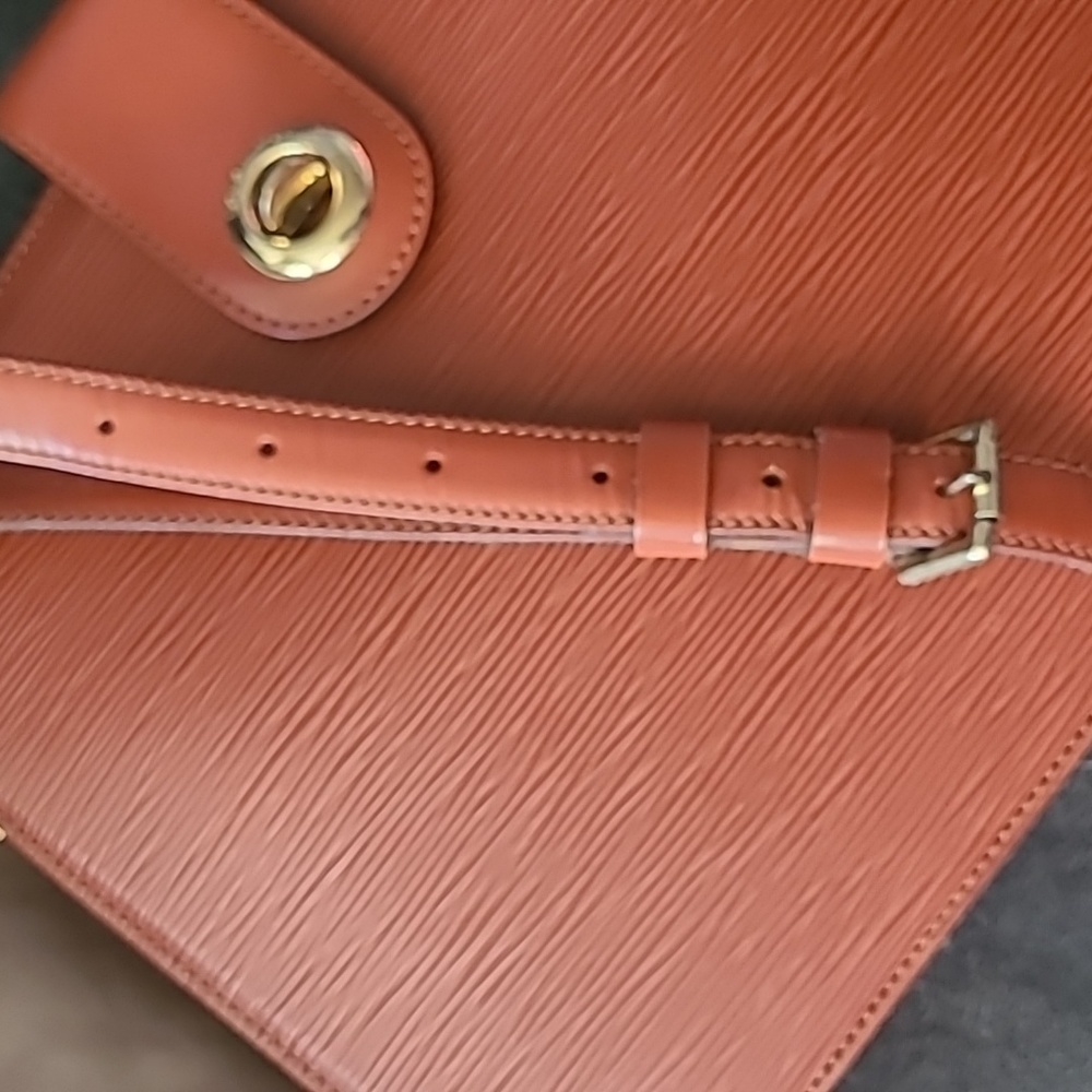 Louis Vuitton Crossbody/Shoulder Epi Bag, Fauve Brown M52343 VI 0992 Hp 20x🔥 - Picture 12 of 15